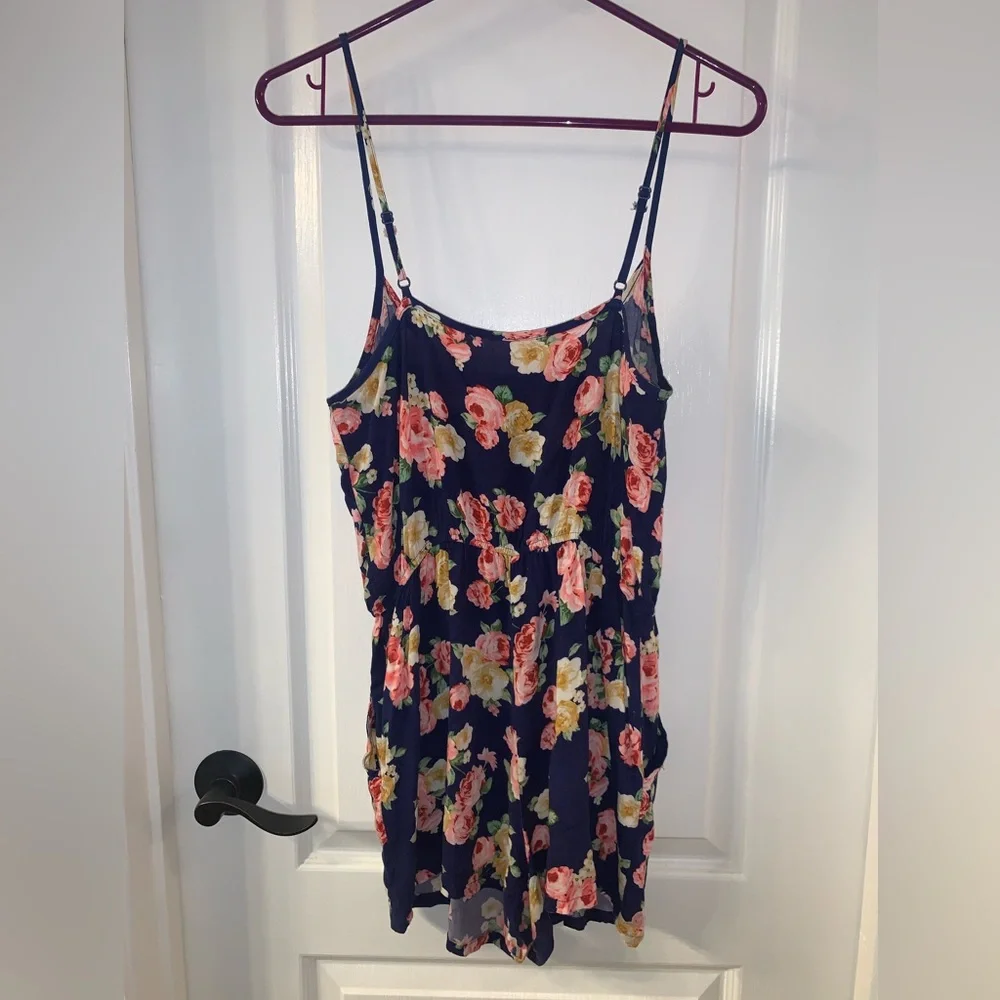 I Love S&S Inc Navy Pink Floral Romper with Pockets Elastic Waistband - Size S/M - Picture 3 of 10